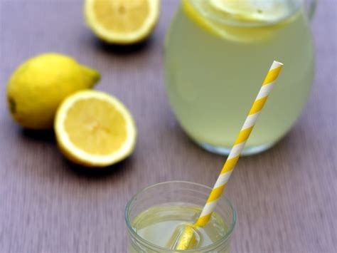 Citronnade Ou Limonade Maison Recette Par Amandine Cooking