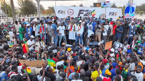 Le Pr Fet De Dakar Interdit Toutes Les Manifestations De La Plateforme F