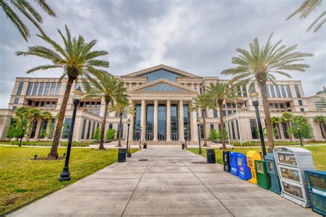 JACKSONVILLE, FL - APRIL 8, 2018: Duval County Courthouse on a Cloudy ...