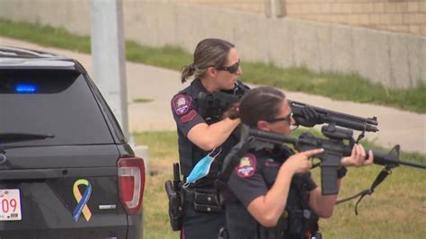 Man Shot By Police On Calgary Ctrain After Standoff Asirt To