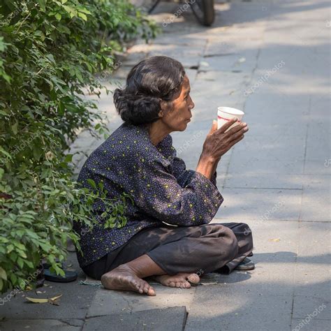 Thai Old Beggar Woman Waits For Alms On A Street Stock Editorial Photo © Olegdoroshenko 71184483