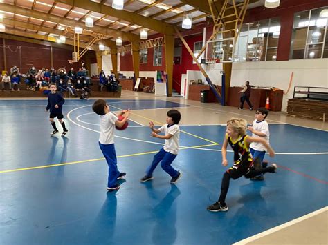 Resumen Deportivo de fútbol básquetbol y voleibol Lycée Claude Gay OSORNO Colegio Francés