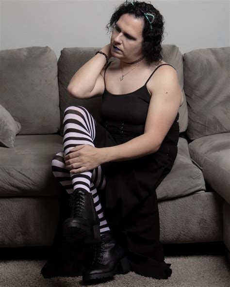 Goth Foot Tease Nude Pics Xhamster