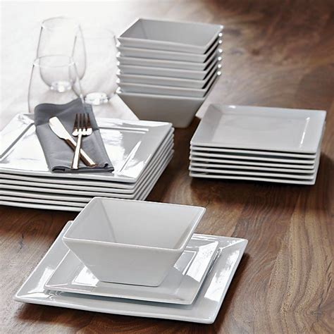 Modern Plate Sets Design Ideas