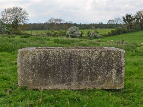 An 18th century stone trough | BADA