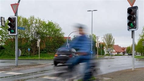 Ausfall Ampel Kreuzung Am Baugebiet Soll F R Radfahrer Bald