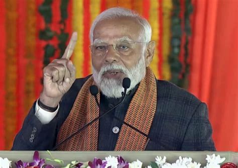 Pm Modi Announces Cut In Lpg Cylinder Prices By Rs 100 On Womens Day