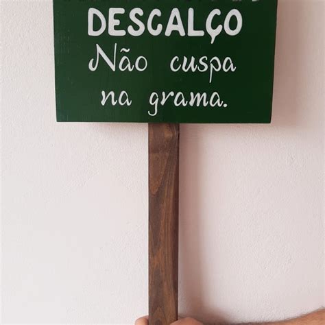 Placa Externa de Jardim Pise na Grama Descalço Não Cuspa