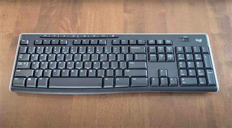 How To Connect A Logitech Wireless Keyboard (2 Methods)