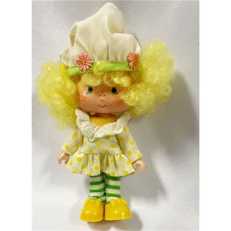 Lemon Meringue Strawberry Shortcake Doll This Original Strawberry Shortcake Doll Is A First Issue V