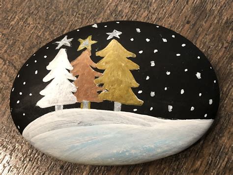 ᐈ Christmas Tree Painted Rocks: A Complete Beginner's Guide | Christmas ...