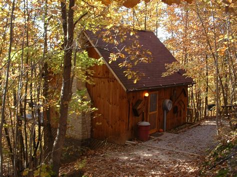 Hocking Hills Cabins - Hocking Hills Cottages and Cabins