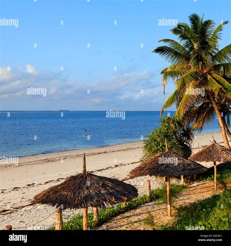 Sealine Beach Hi Res Stock Photography And Images Alamy