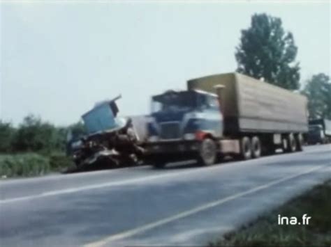 IMCDb Org Mack F Series In La Route Duel Des Routiers 1978