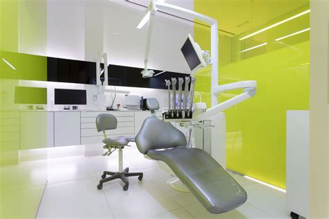 Clínica dental en Burgos Isabel Pérez Perreau de Pinninck