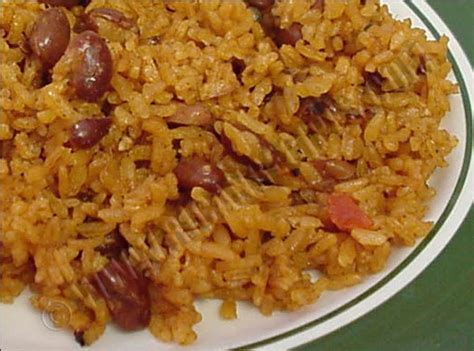 Delicious Puerto Rican Beans and Rice – Easy Recipes To Make at Home