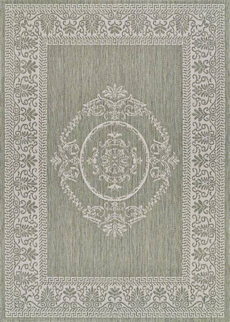 Floral Area Rugs Perfect For Spring: Here our Top Floral Outdoor Rugs ...