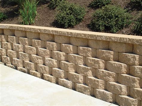 Keystone Retaining Walls – Swisher Concrete