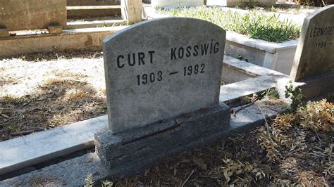 Aşiyan Mezarlığı ndaki Gayrimüslimler Graves of Curt Kosswig Leonore