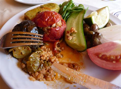 Национальная кухня. Путеводитель "Остров Кипр".