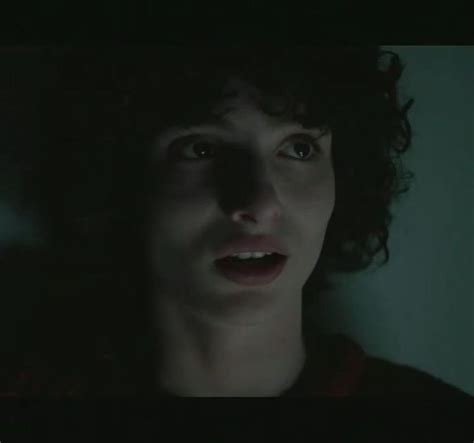 Pin Em Finn Wolfhard Fotos