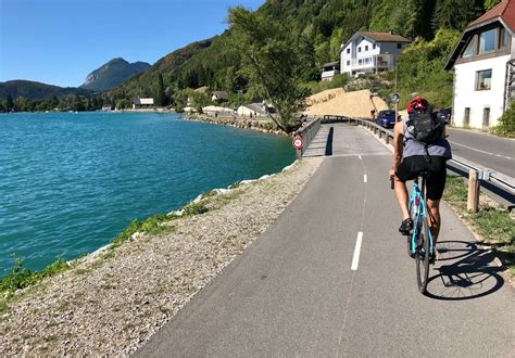 Wine Lakes Mountains And Castles The Best Towns For Cycling In France