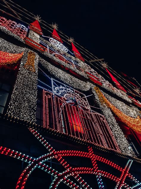 New York City Christmas Decorations: The Best Places To Visit