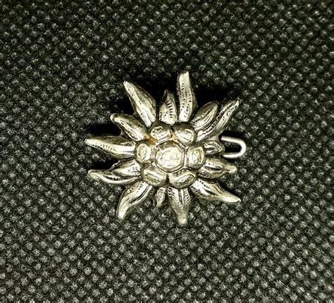 Значок знак эдельвейс Германия | Значок, Знаки, Германия
