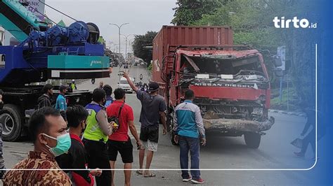 Sopir Tronton Kecelakaan Maut Di Balikpapan Resmi Jadi Tersangka