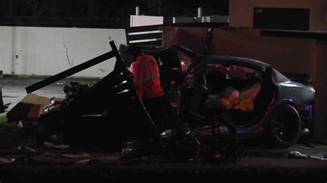 Police 2 Killed After Speeding Charger Slams Into Suv In Nw Miami Dade