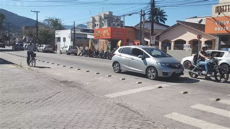 Olha isso em Ubatuba SP Tire suas conclusões dessas imagens YouTube