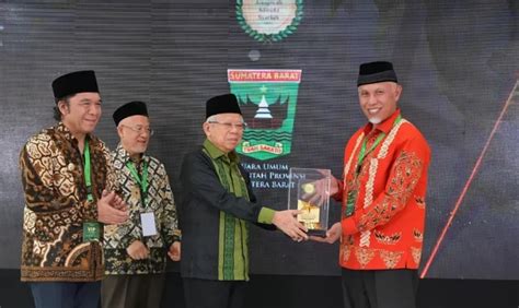 Pemprov Sumbar Raih Juara Umum Anugerah Adinata Syariah Semangat