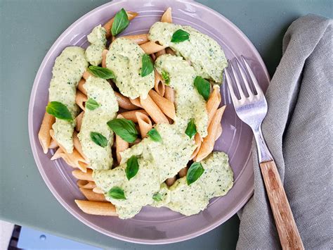 Sauce crémeuse de courgette et basilic pour pâtes Recette