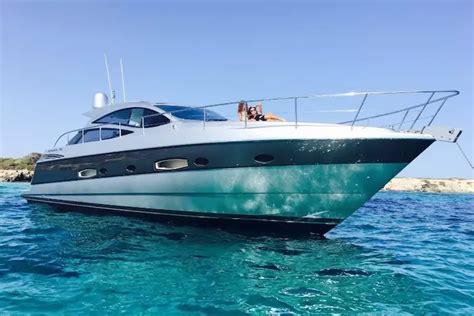 Pershing Ibiza Charterblu Alquiler Barco Ibiza