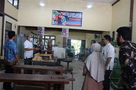 Penandatanganan Naskah Kerjasama Mou Politani Samarinda Dengan Smk