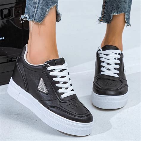 Дамски маратонки на платформа D2332-1 Black VIPSHOES.BG: Онлайн магазин ...