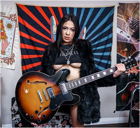 Forumophilia PORN FORUM Reyna Belle Bred To Rock N Roll P P K