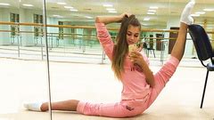 Non Nude Flexible Chicks 18 Pics