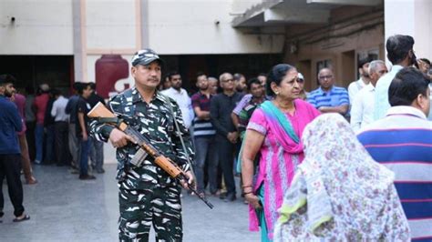 Gujarat Assembly Polls Phase Ii 34 74 Voter Turnout Recorded Till 1 P