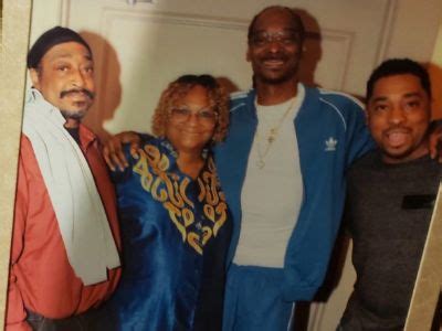 Meet Snoop Dogg Father Vernell Varnado - Wife, Net Worth, Son, Brother ...