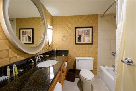 DoubleTree by Hilton Columbus Worthington Columbus | Bookonline.com