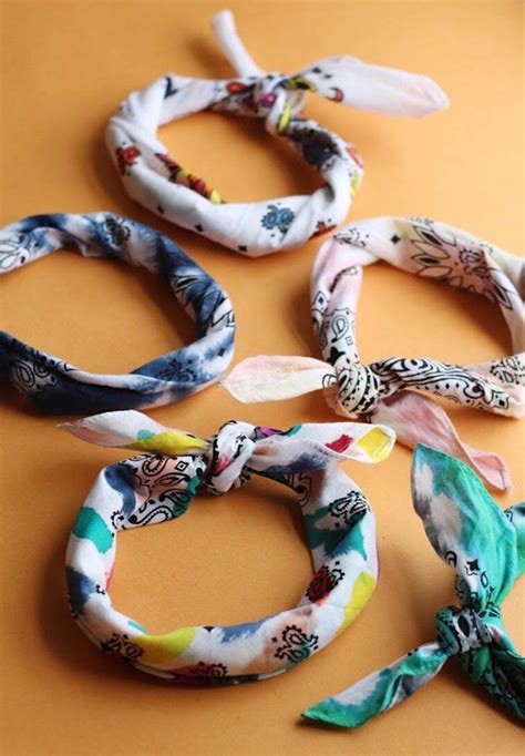 5 Diy Tie Dye Bandanas 5 Ways The Pretty Life Girls