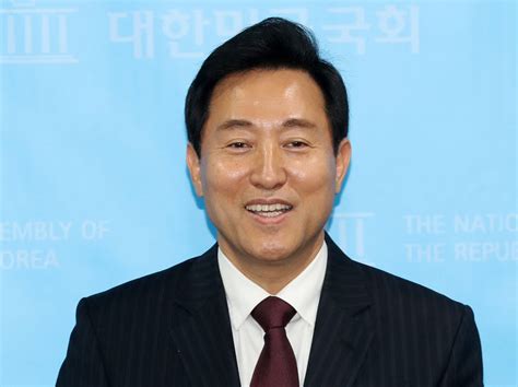 오세훈 서울시장 야권단일후보 선출 안철수 새 정치 향한 전진은 계속된다 전자신문