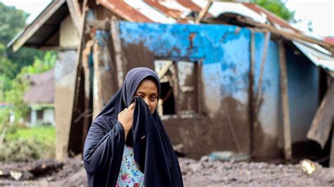 Korban Jiwa Banjir Bandang Dan Lahar Di Sumbar Mencapai 67 Orang Tim