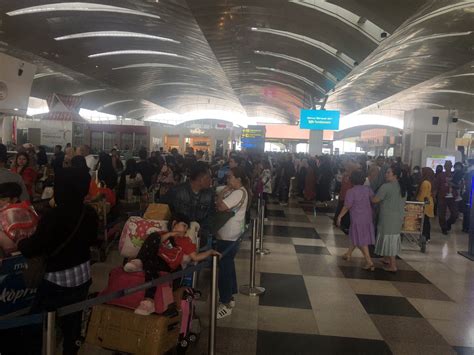 UrusLingkaranKecil On Twitter Kualanamu Sudah Macam Terminal Bus AKAP