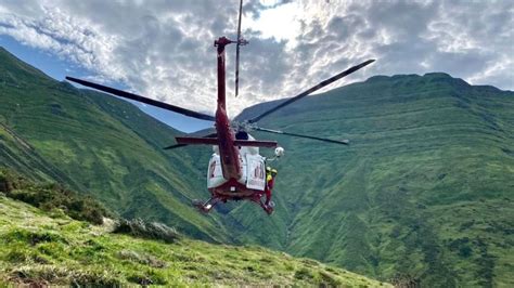 Muere Un Senderista Tras Caer Desde Unos Metros De Altura En Un Paraje