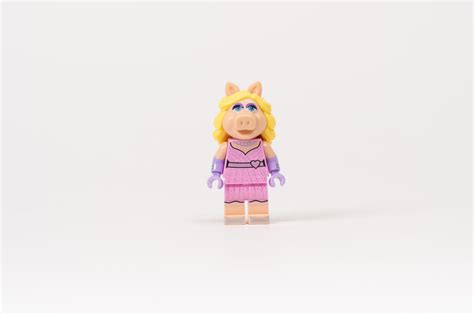 Miss Piggy – LEGO l Sets, Parts, and Minifigures l Yourbricksupply