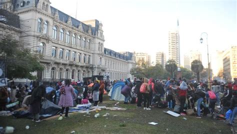 Levantaron El Acampe Frente Al Ministerio De Educaci N Prometieron