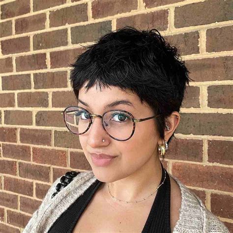 Most Flattering Ways To Get A Pixie Cut For Round Face Shapes Artofit