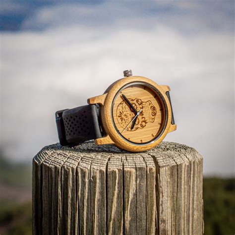 Reloj Articulado De Madera En Dos Colores Kumasi Mm Woodenson